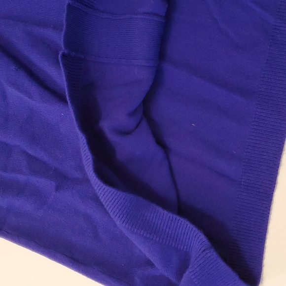 **Clearance** Joseph A v-neck sweater - Picture 5 of 8